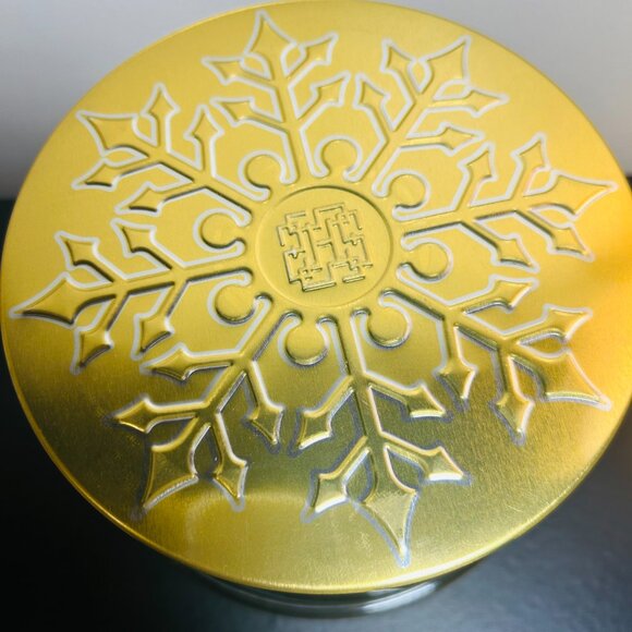 HomeWorx by Slatkin Holly Jolly Christmas 4-Wick 18oz Candle - Picture 3 of 5